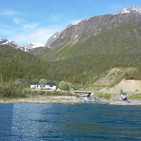 Homestay Lyngen Lodge